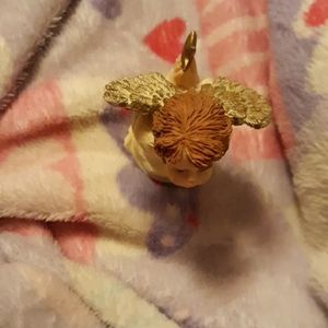 Little angel yes she's very pretty